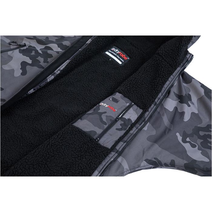 2021 Dryrobe Advance Long Sleeve Premium Outdoor Changing Robe / Poncho DR104 - Black Camo