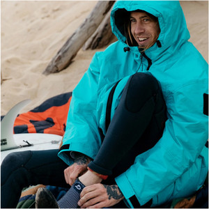 2022 Voited DryCoat Hooded Waterproof Changing Robe / Poncho V21DCR - Peyto Lake