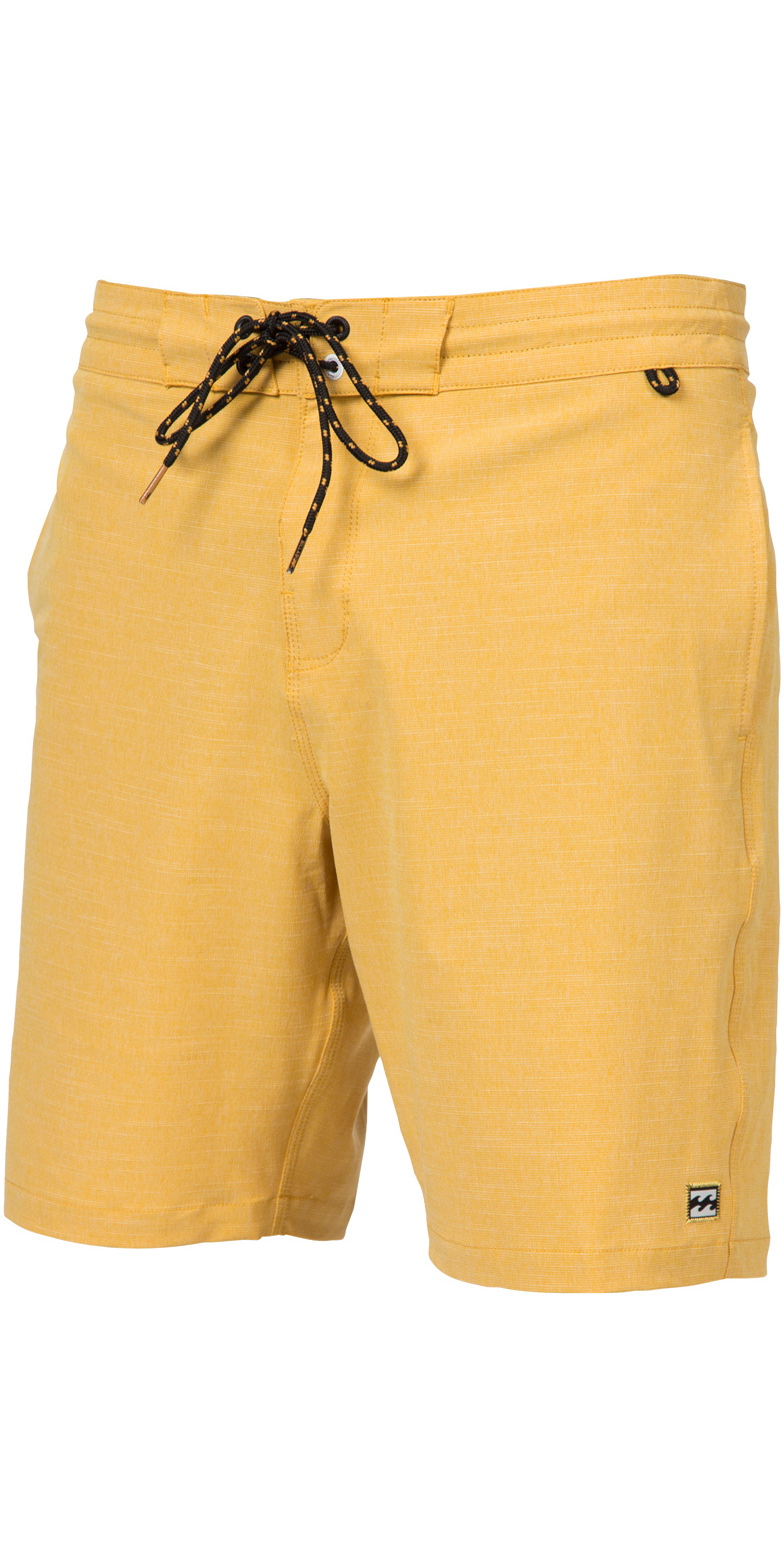 Billabong All Day 18 Low Tide Boardshorts in Mustard W1BS16