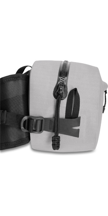 dakine cyclone hip pack