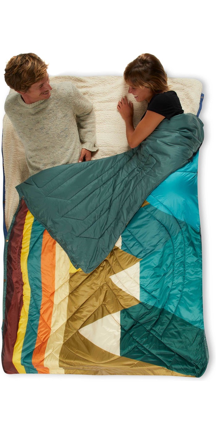 2020 Voited Recycled Cloudtouch Indoor / Outdoor Camping Pillow Blanket